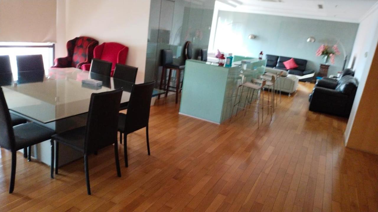 Berjaya Times Square Service Apartment, Kuala Lumpur Bagian luar foto